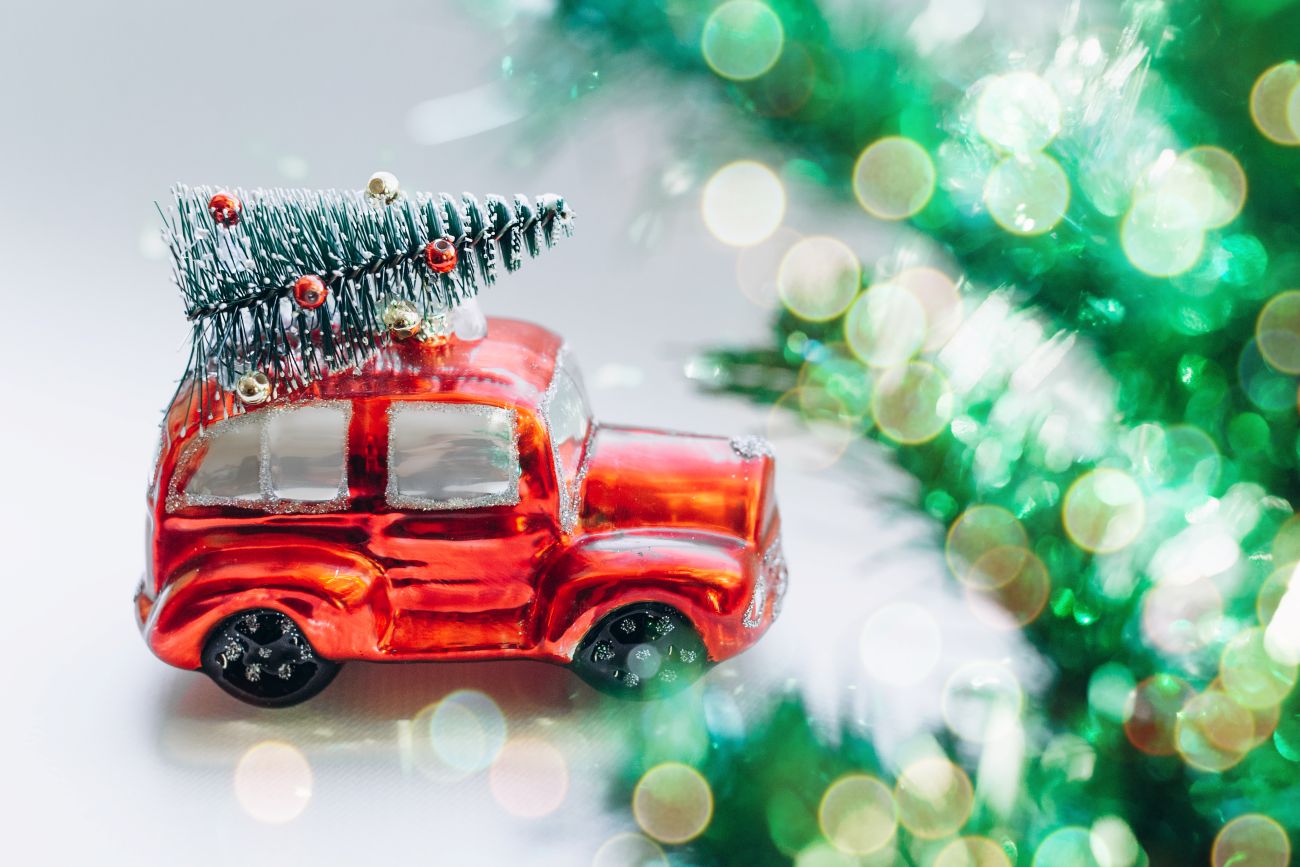 Elutazik az ünnepekre? Gondoljon a reptéri parkolásra!